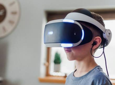 Fiber Infrastructure: The Foundation of Cloud Gaming and AR/VR