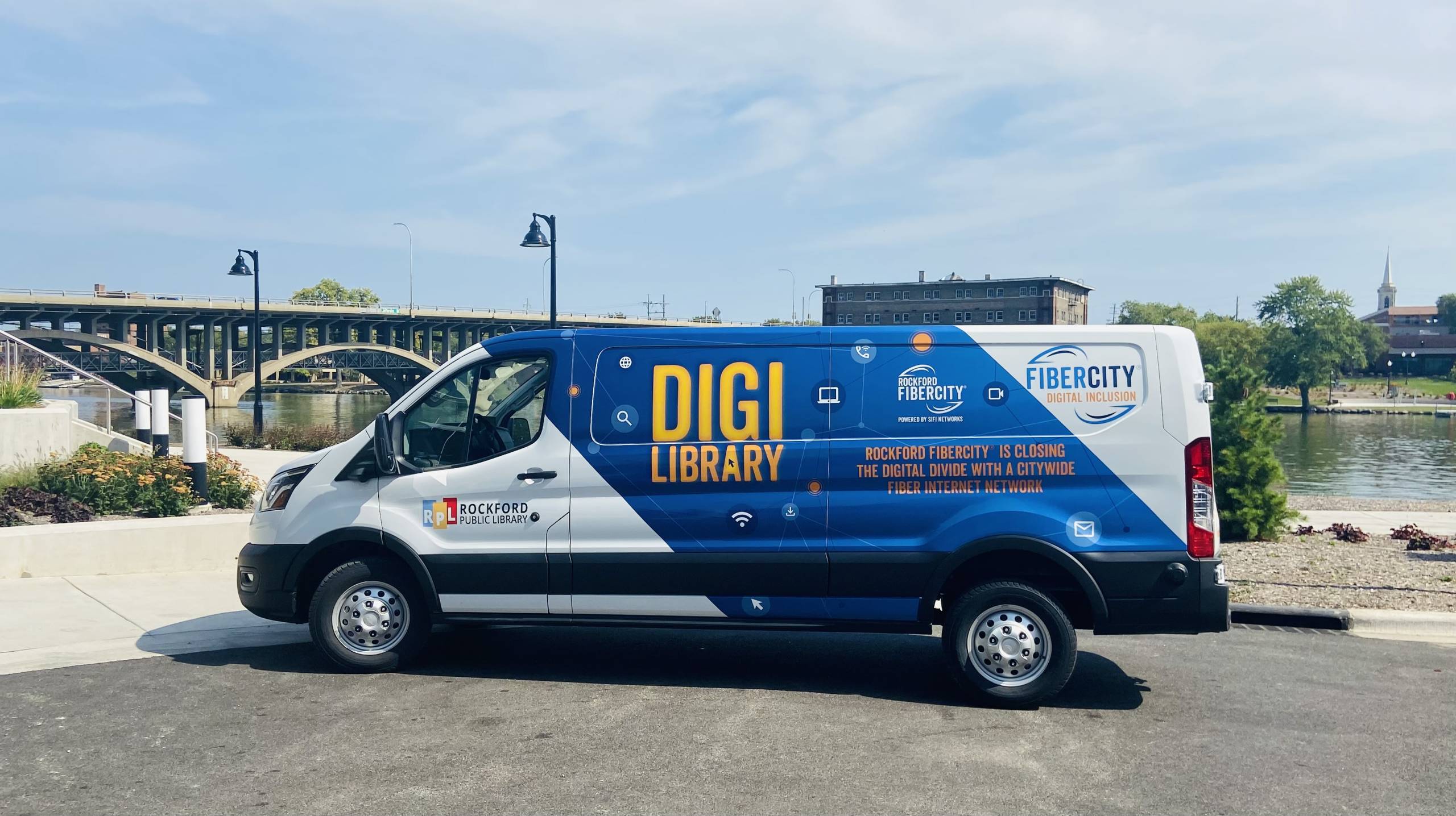 DigiLibrary van